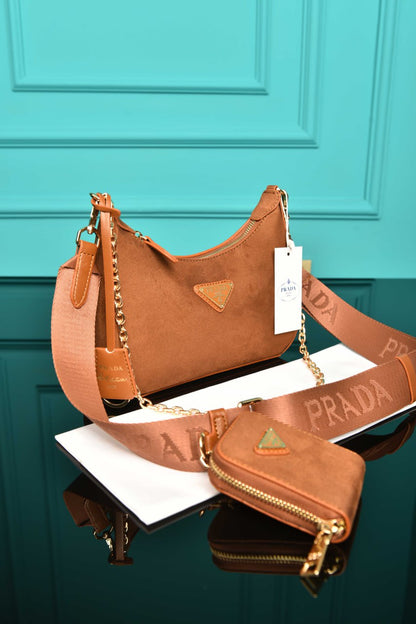 Sac en cuir Saffiano Re-Edition 2005