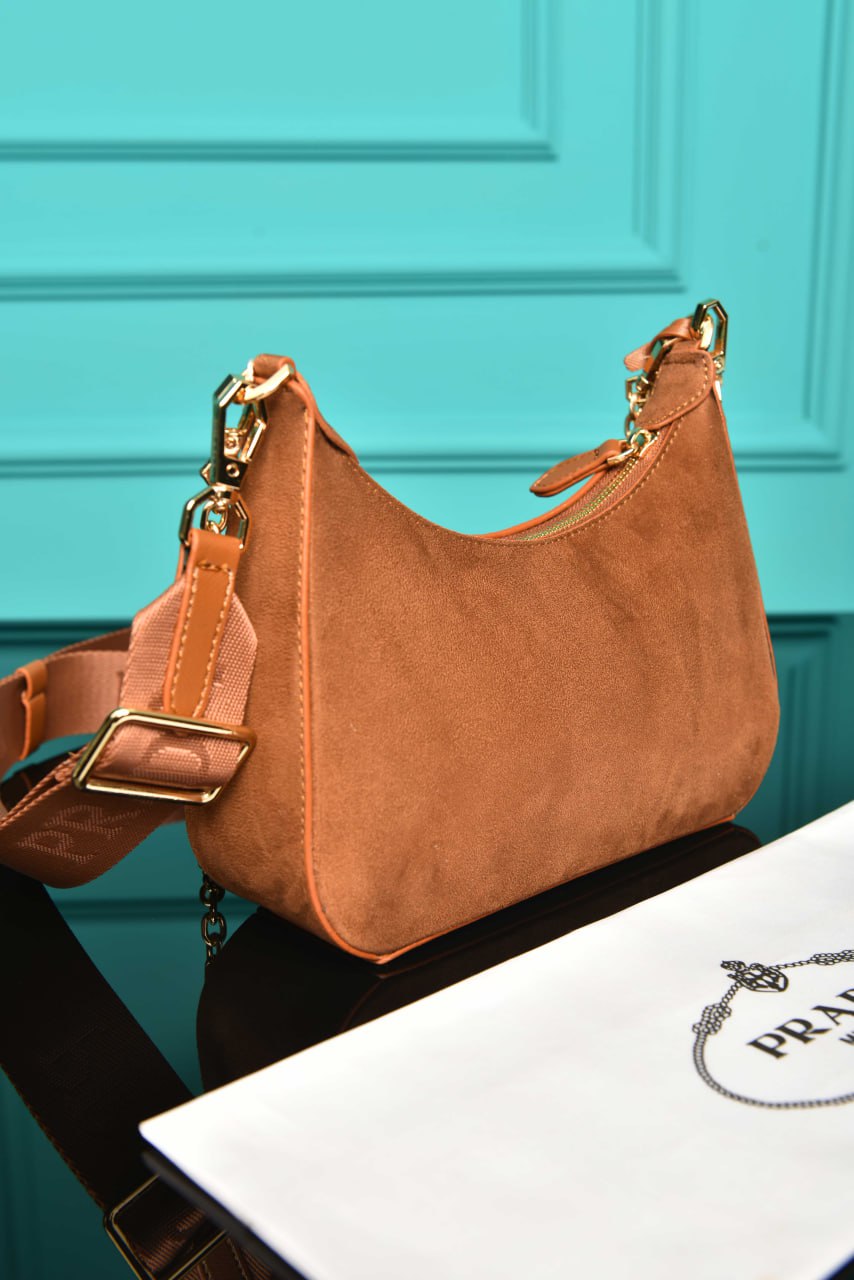 Sac en cuir Saffiano Re-Edition 2005